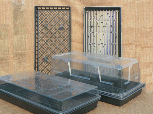 Trays with holes - 3020A